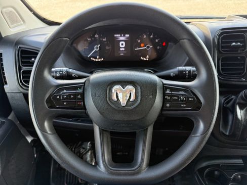 Used 2025 RAM ProMaster 2500 w/ Convenience Group image 29