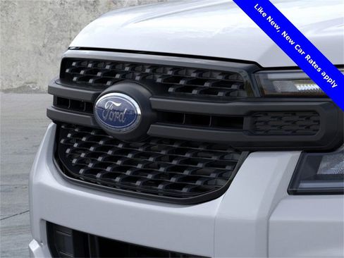 Used 2025 Ford Ranger XL image 17