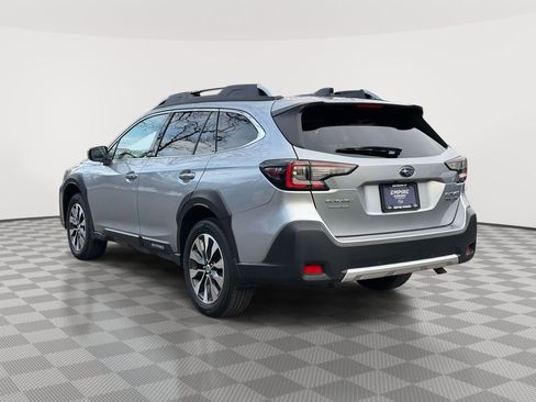 Used 2024 Subaru Outback Touring XT image 5