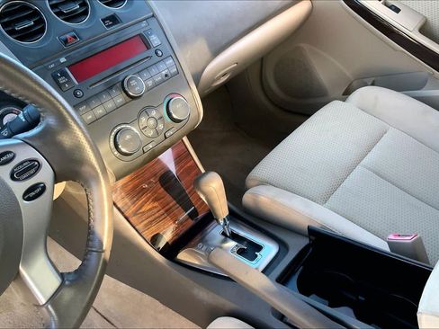 Used 2011 Nissan Altima 2.5 S w/ Convenience Pkg FWD image 15