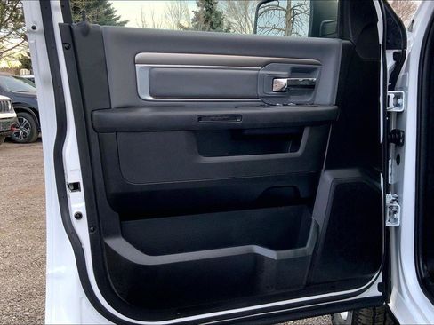 Used 2024 RAM 1500 Classic SLT image 23