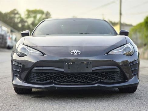 Used 2017 Toyota 86 image 12
