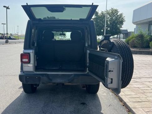 Used 2020 Jeep Wrangler Unlimited Sport S AWD/4WD image 22