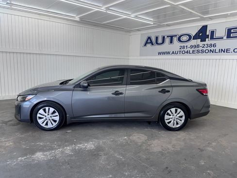 Used 2025 Nissan Sentra S FWD image 8