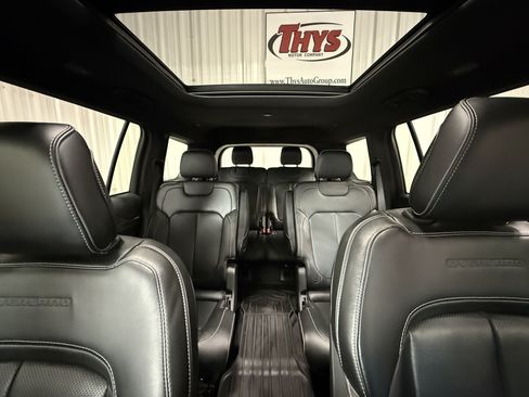 Used 2023 Jeep Grand Cherokee L Overland AWD/4WD image 22