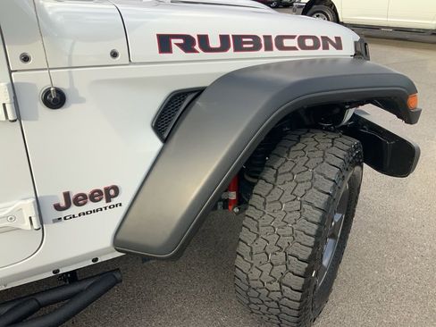 Certified 2023 Jeep Gladiator Rubicon w/ LED Lighting Group AWD/4WD image 11
