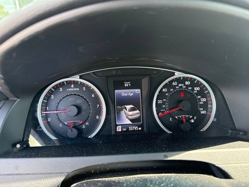 Used 2017 Toyota Camry SE FWD image 8