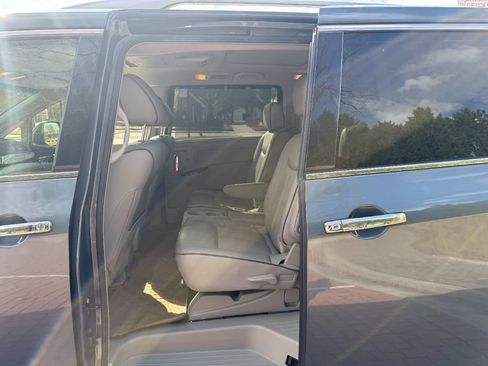 Used 2013 Nissan Quest LE image 12