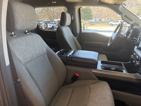 Used 2022 Ford F150 XLT w/ Equipment Group 302A High image 17