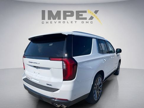 Used 2026 GMC Yukon Denali Ultimate w/ LPO, Floor Liner Package AWD/4WD image 5