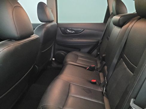 Used 2020 Nissan Rogue SL w/ Premium Package AWD/4WD image 18