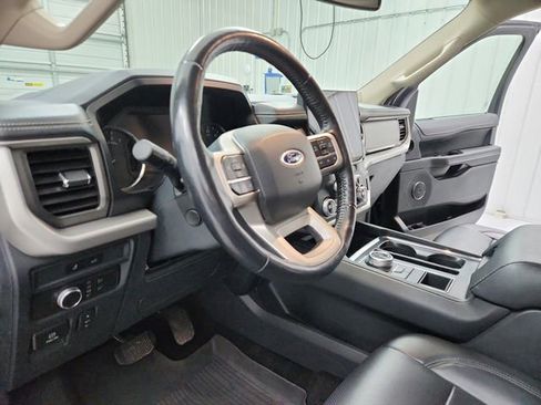 Used 2022 Ford Expedition Max XLT RWD image 18