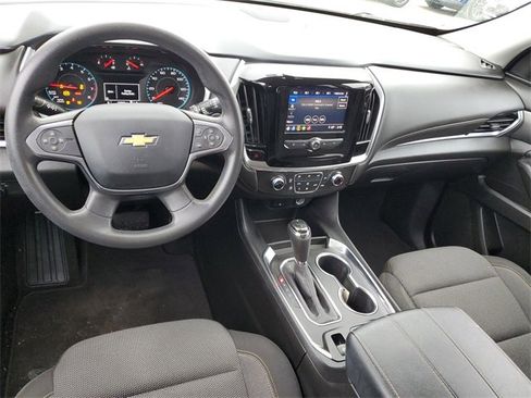 Used 2020 Chevrolet Traverse LS image 10