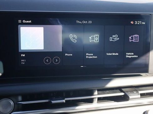 Used 2025 Hyundai Tucson SE image 19