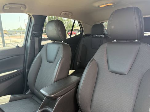 Used 2023 Buick Encore GX Select w/ Sport Touring Package image 6