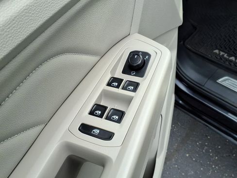 Used 2021 Volkswagen Atlas SEL Premium AWD/4WD image 15