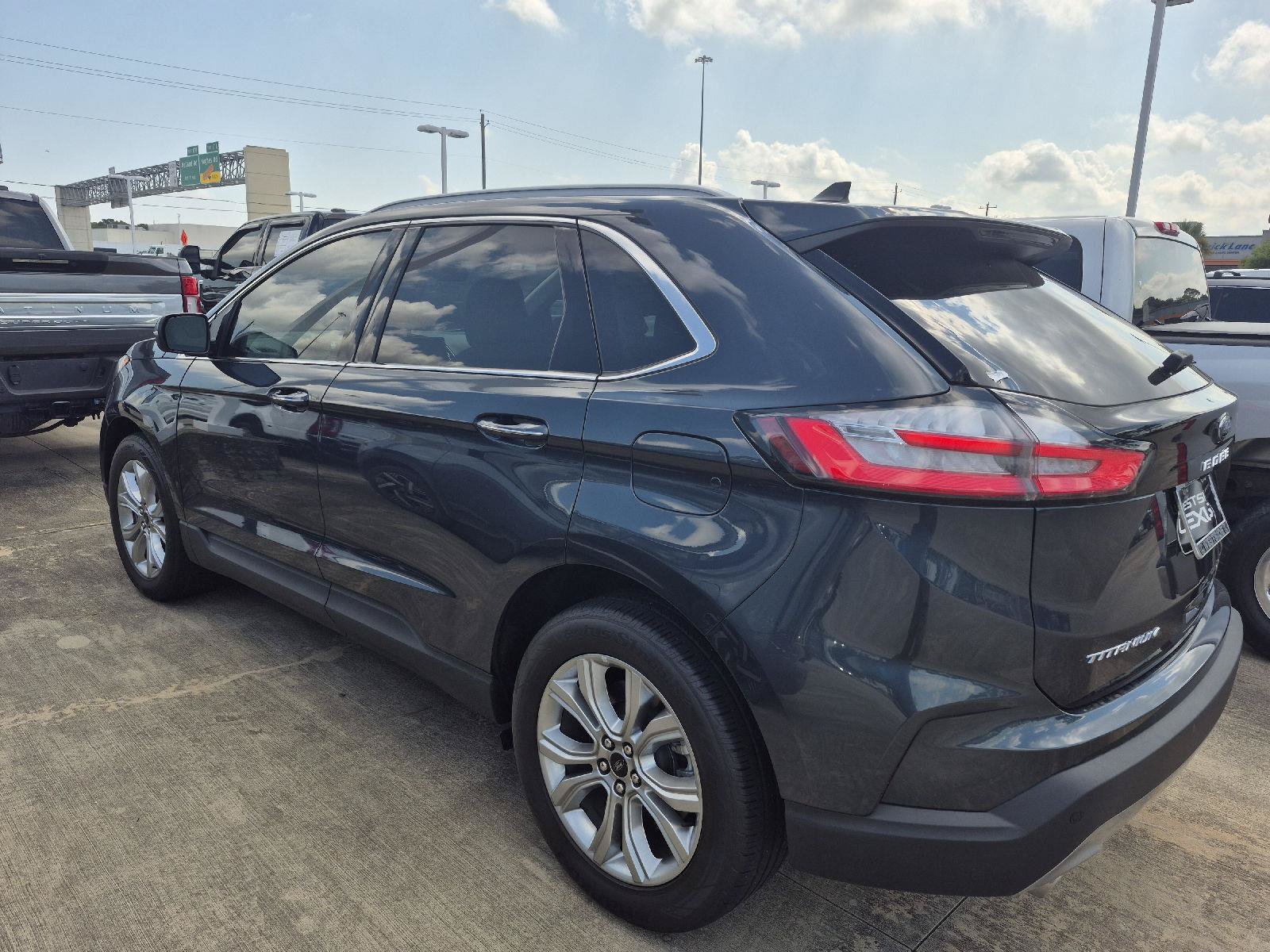 Used 2024 Ford Edge Titanium AWD/4WD image 13