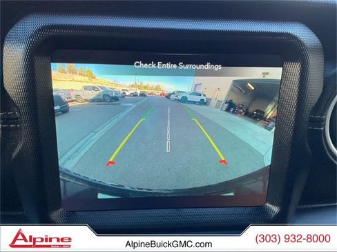 Used 2022 Jeep Wrangler Unlimited Sahara w/ Cold Weather Group image 17