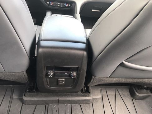 Used 2023 Buick Enclave Essence w/ Experience Buick Package AWD/4WD image 29