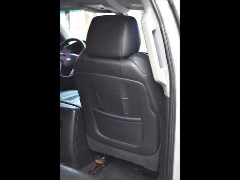 Used 2018 Cadillac Escalade ESV 2WD image 28