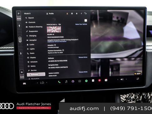 Used 2022 Tesla Model S Plaid image 21