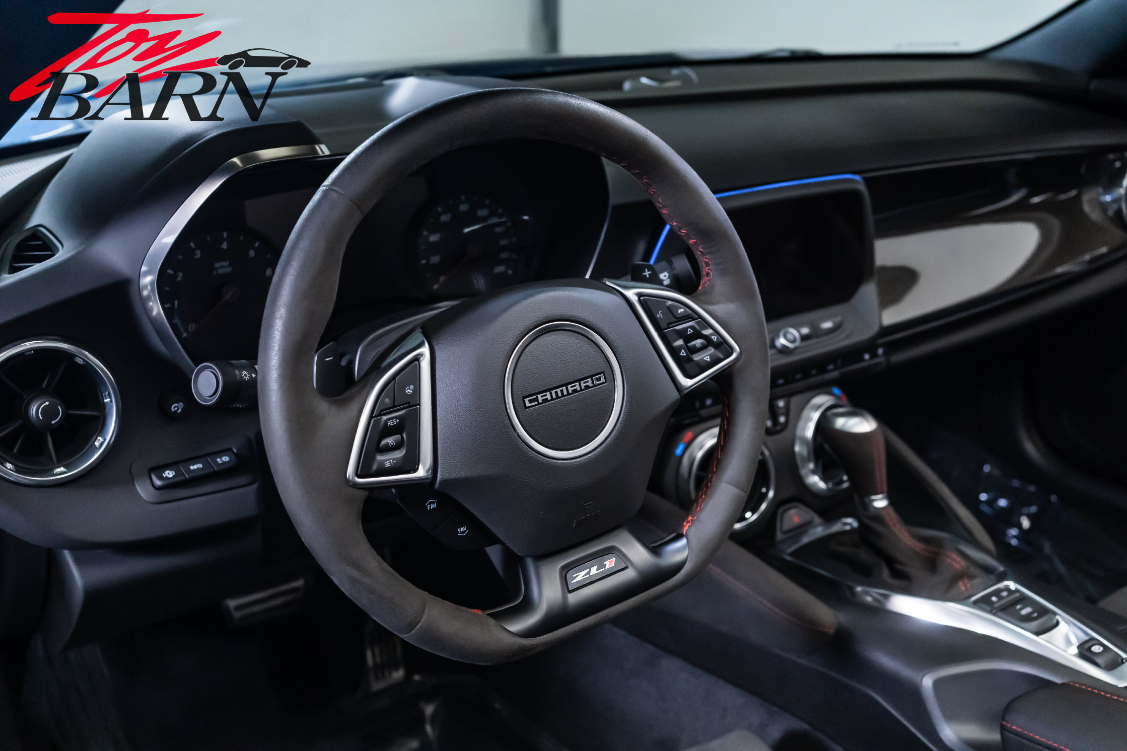Used 2018 Chevrolet Camaro ZL1 RWD image 34