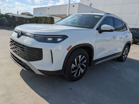 New 2026 Volkswagen Tiguan S image 8