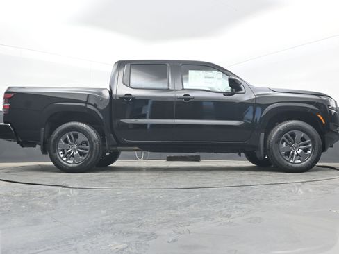 New 2026 Nissan Frontier SV w/ All-Weather Content Package AWD/4WD image 28