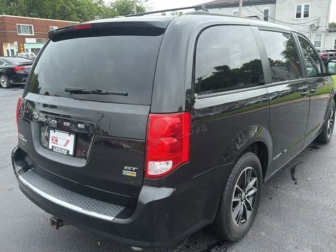 Used 2019 Dodge Grand Caravan GT FWD image 5