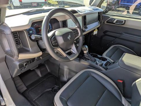 New 2025 Ford Bronco Big Bend image 3