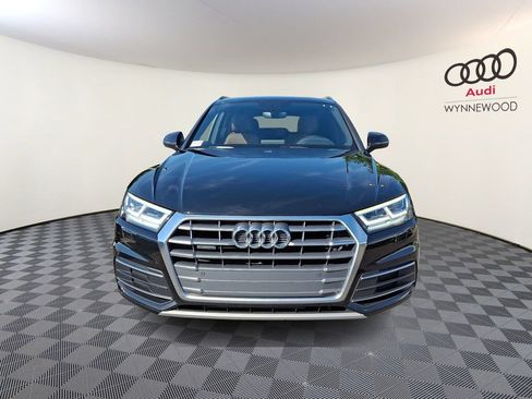 Used 2019 Audi Q5 2.0T Premium Plus w/ Premium Plus Package AWD/4WD image 2