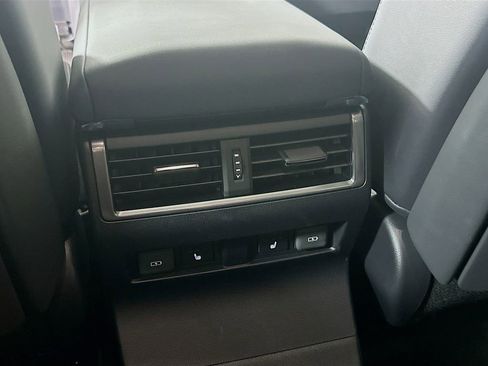 Used 2025 Lexus GX 550 image 26