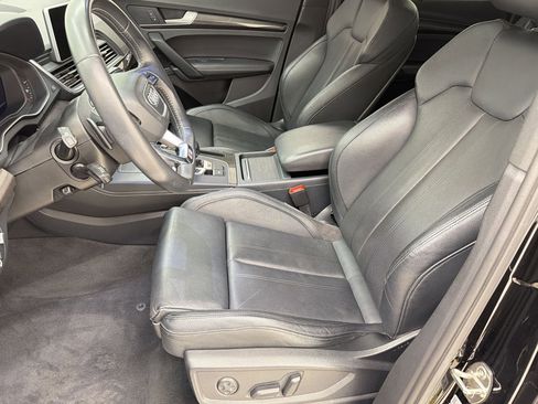 Used 2019 Audi SQ5 Prestige w/ Prestige Package image 5