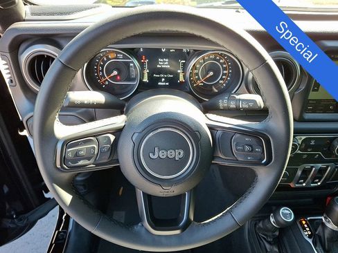 Used 2023 Jeep Wrangler Sport S image 16