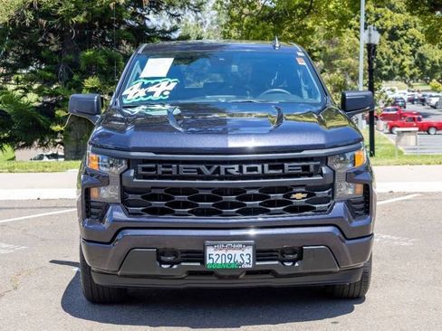 Used 2022 Chevrolet Silverado 1500 Custom image 2