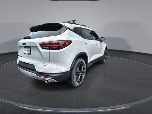 New 2026 Chevrolet Blazer LT w/ Convenience Package AWD/4WD image 14