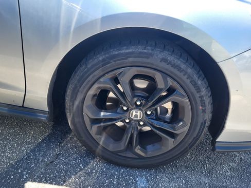 Used 2025 Honda Accord SE image 7