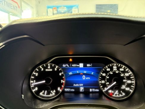 Used 2021 Nissan Maxima Platinum w/ Sport Mat Group image 9