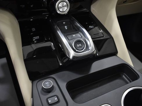 Used 2025 Acura MDX w/ Technology Package image 33