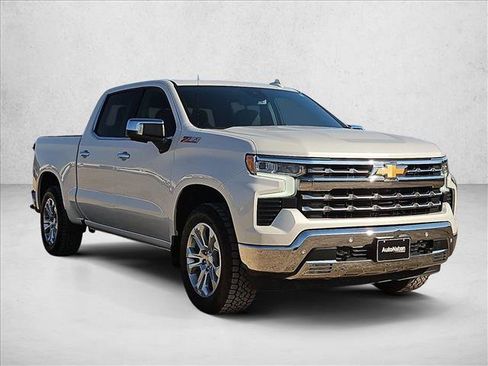 Used 2024 Chevrolet Silverado 1500 LTZ AWD/4WD image 3