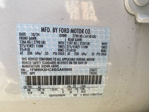 Used 2025 Ford Explorer Platinum w/ Ultimate Package image 13