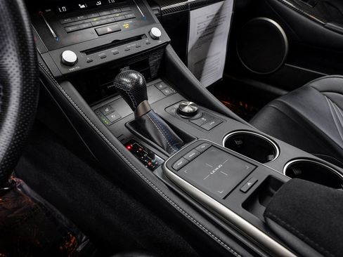 Used 2019 Lexus RC F image 34