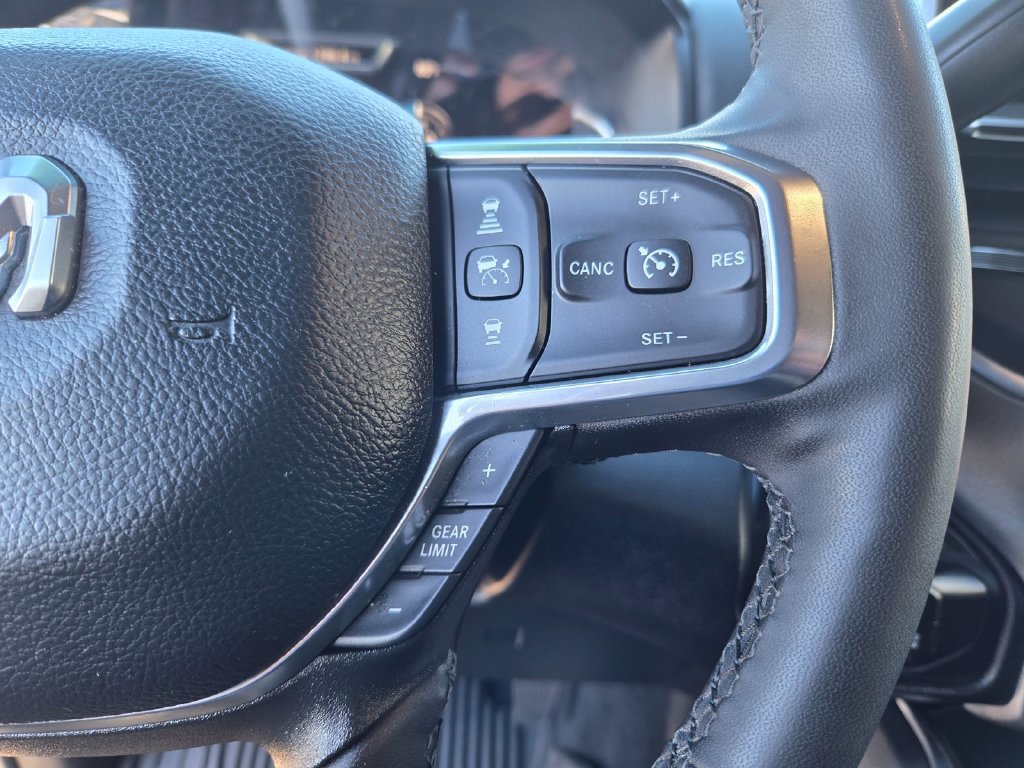Used 2025 RAM 2500 Laramie AWD/4WD image 19