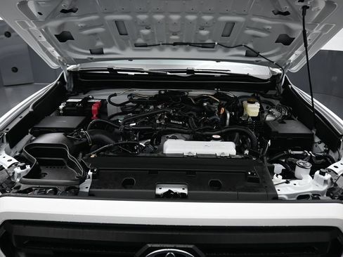 Used 2025 Toyota Tacoma SR image 51