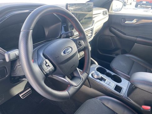 Used 2023 Ford Escape ST-Line Select w/ Tech Pack #2 image 9