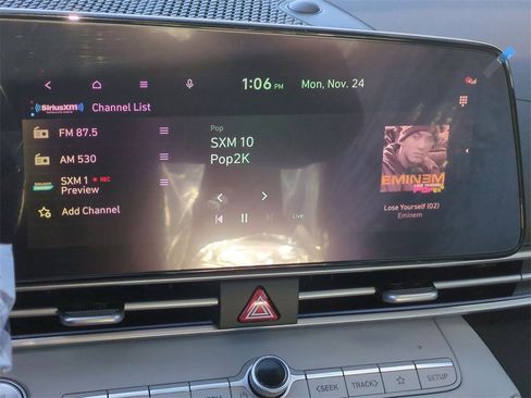 Used 2025 Hyundai Elantra Limited image 18