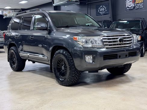 Used 2013 Toyota Land Cruiser AWD/4WD image 6