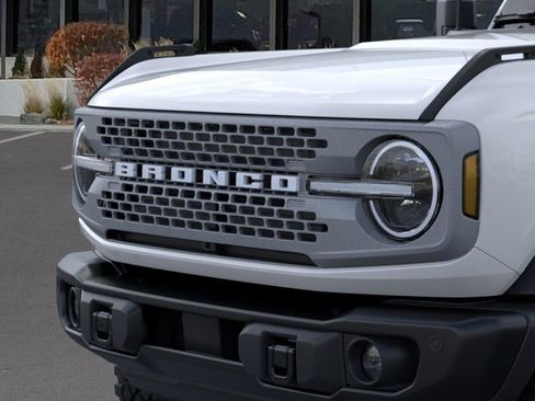 New 2026 Ford Bronco Badlands w/ Sasquatch Package AWD/4WD image 19