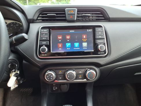 Used 2024 Nissan Versa S w/ S Plus Package FWD image 10
