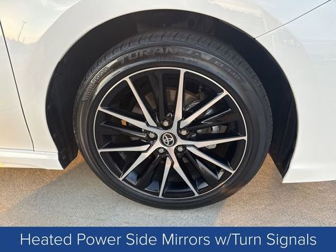 Used 2024 Toyota Camry SE image 8